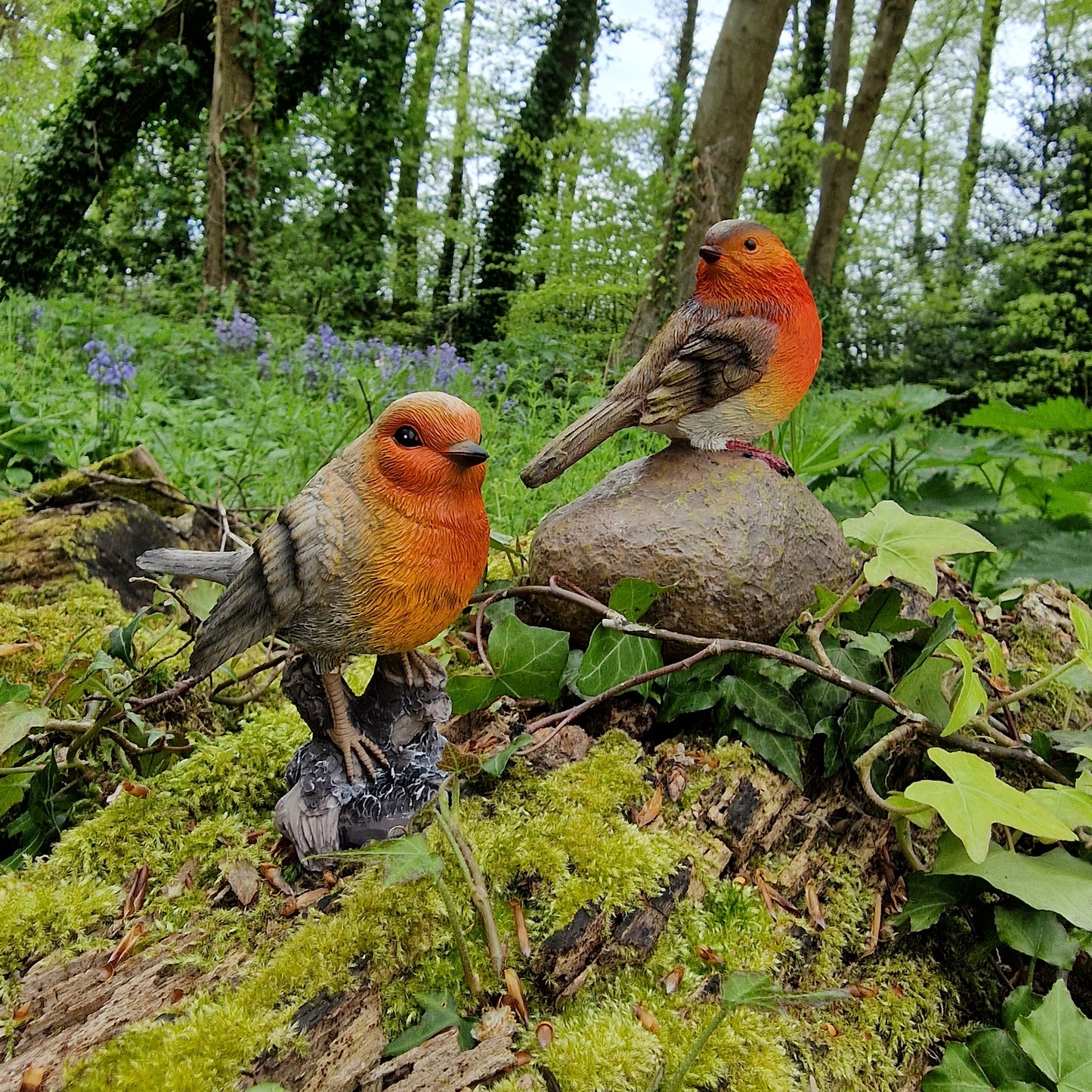 Robin on a Stone & Stump Resin Garden Ornaments (Set of 2)