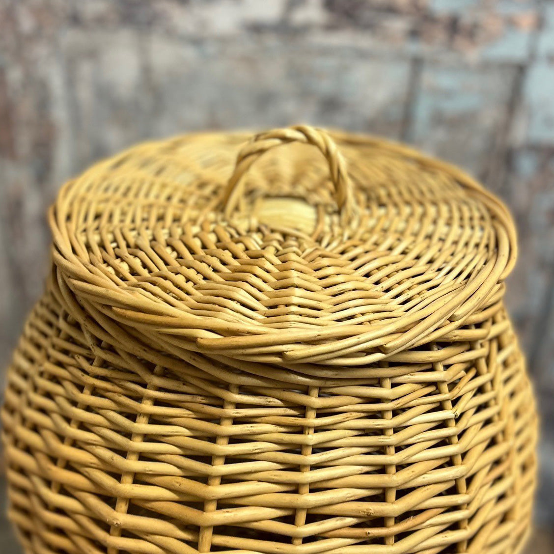 Willow Potato Storage Hopper Basket