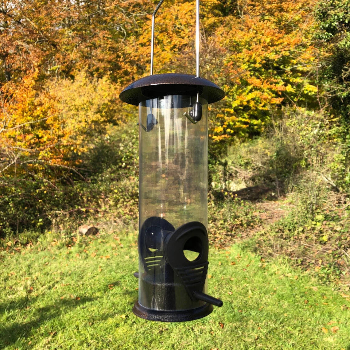 Metal Complete Bird Feeding Station with 4 Feeders & Round Metal Patio Stand