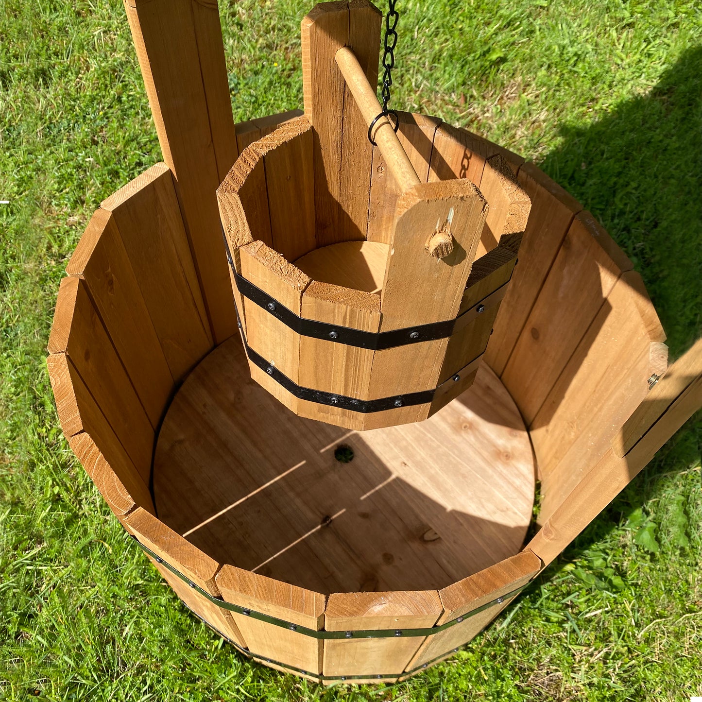 Large Wooden Wishing Well Garden Planter