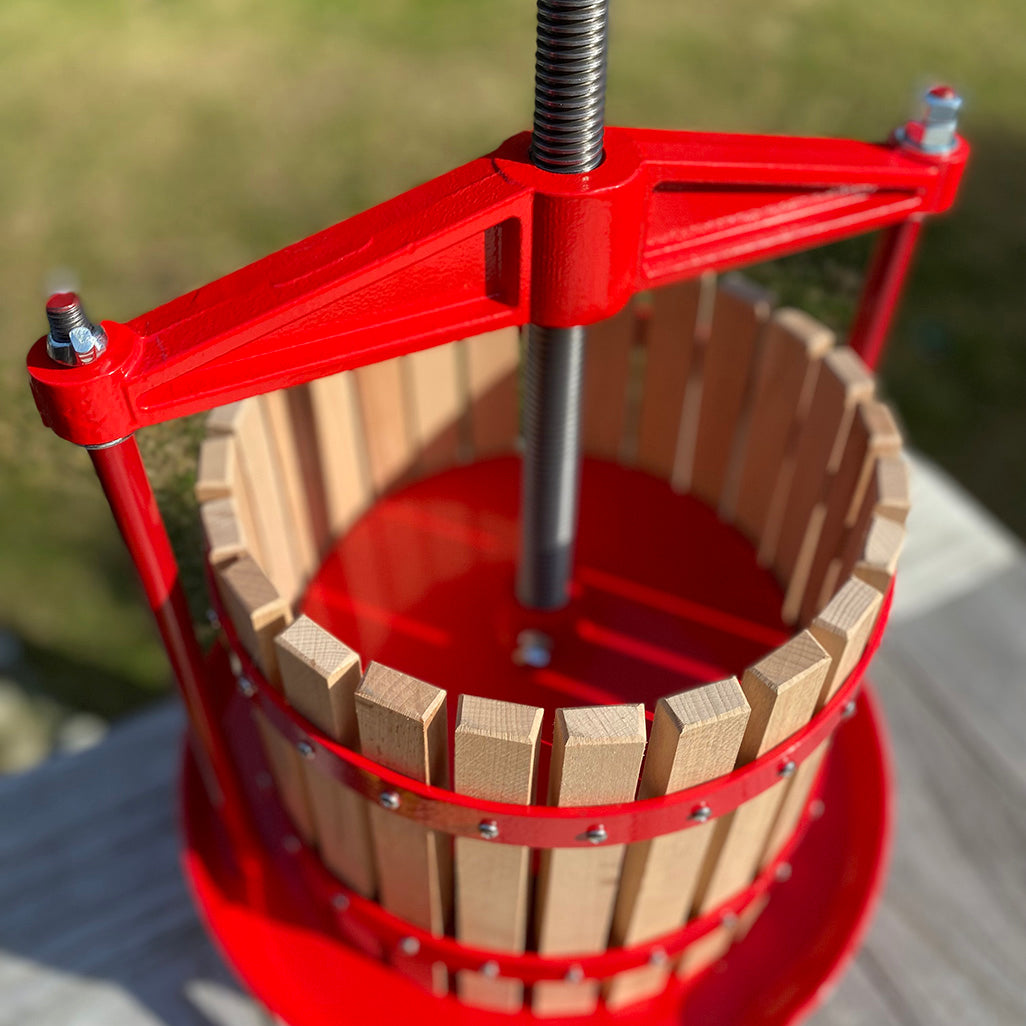 12 Litre Traditional Fruit and Apple Cider Press with Cross Bar and T Handle