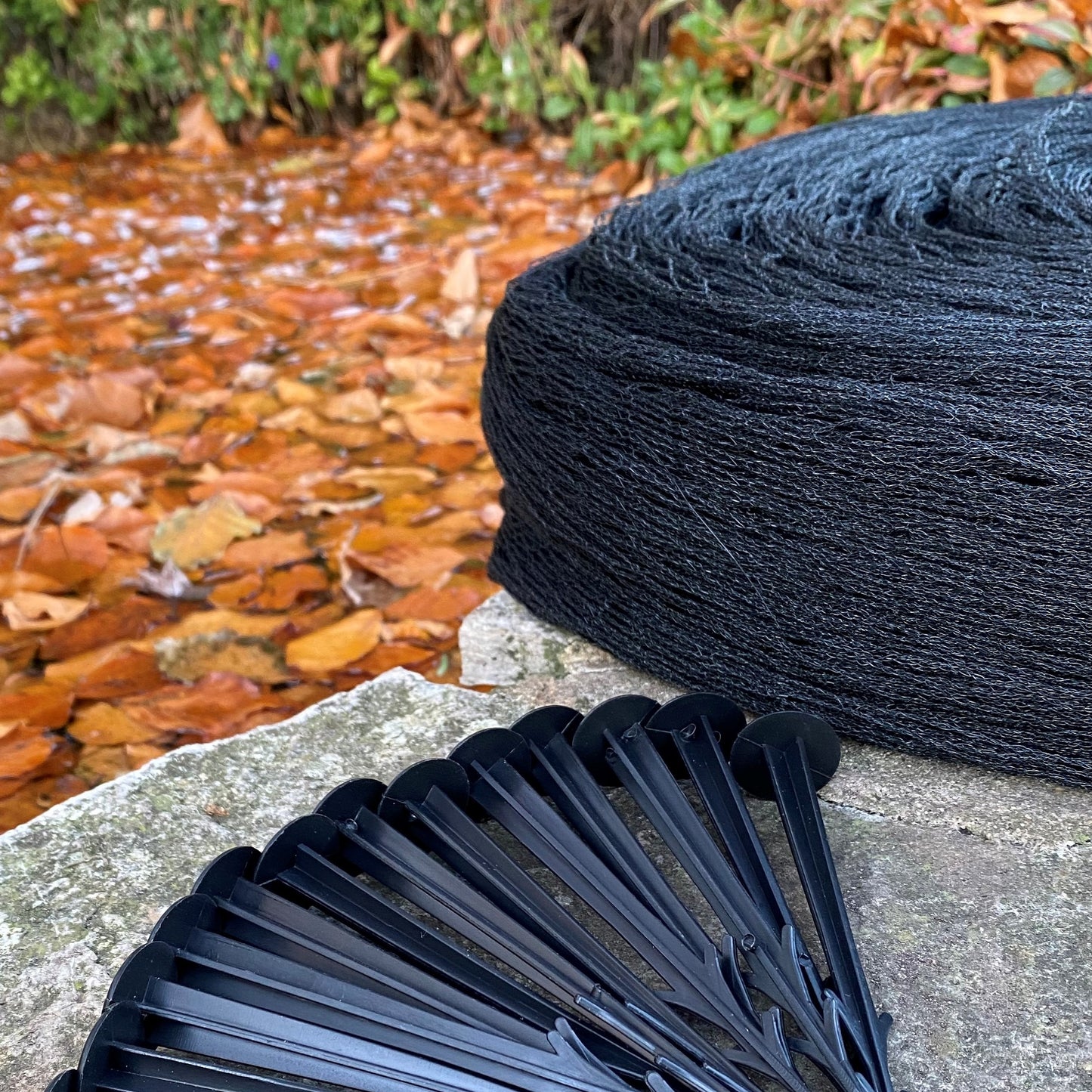 Protective Pond Netting Cover with 12 Pegs (6m x 5m)