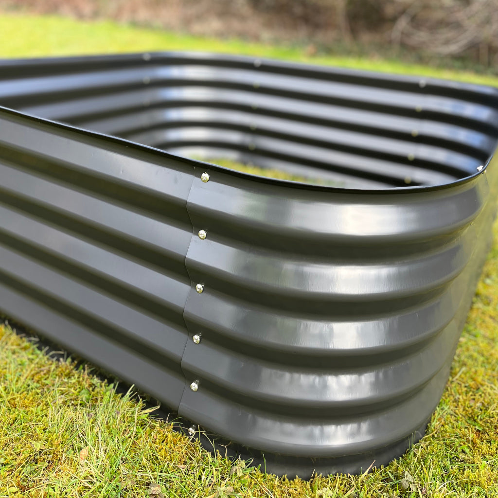 Protective Rubber Edging for Dark Grey Metal Raised Bed (GFJ307)