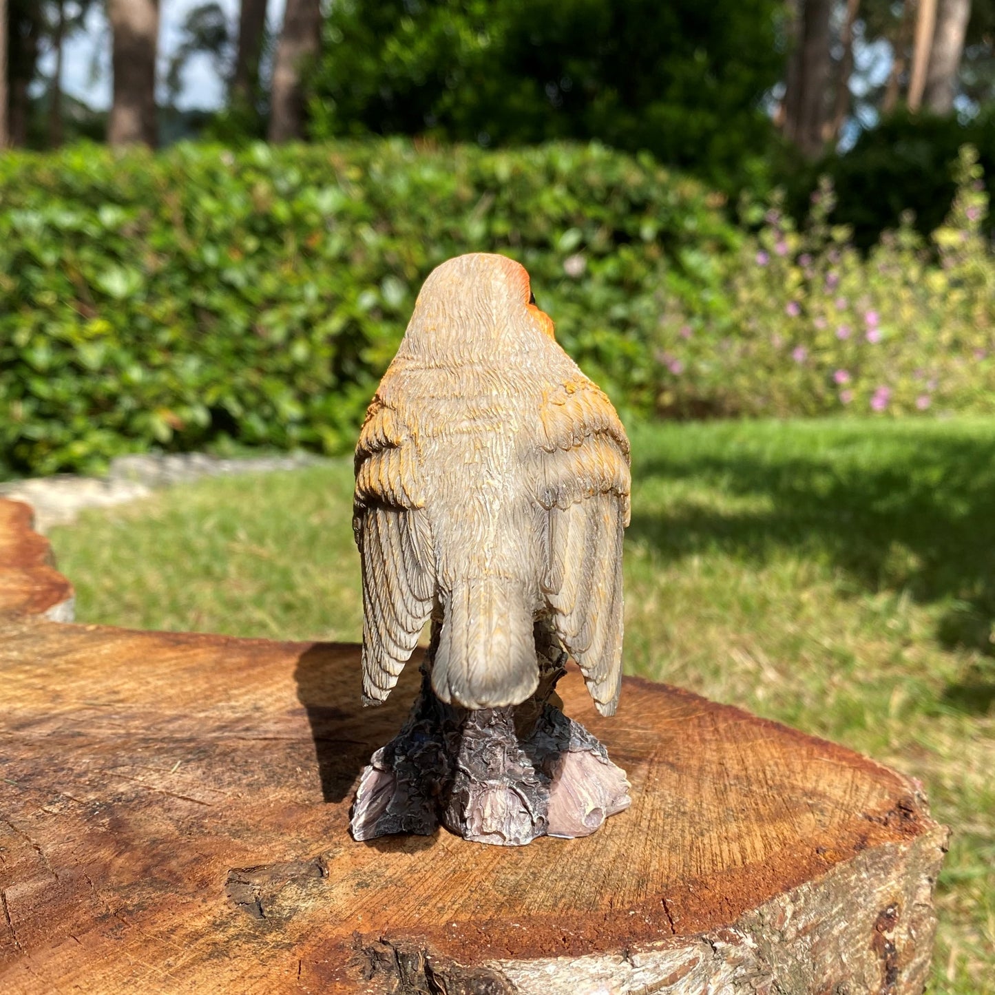 Robin on a Tree Stump Garden Ornament