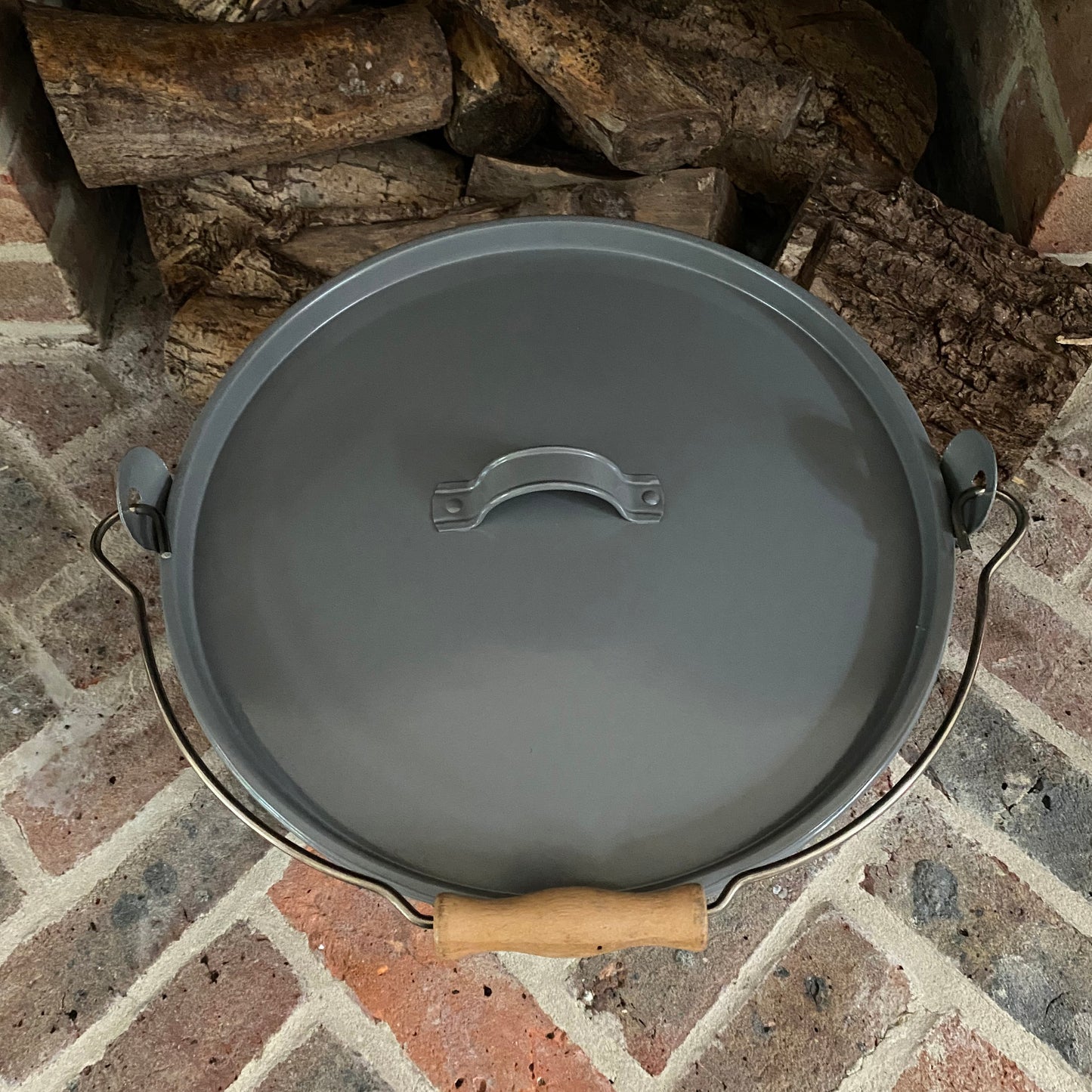 Fireside Ash Bucket in French Grey