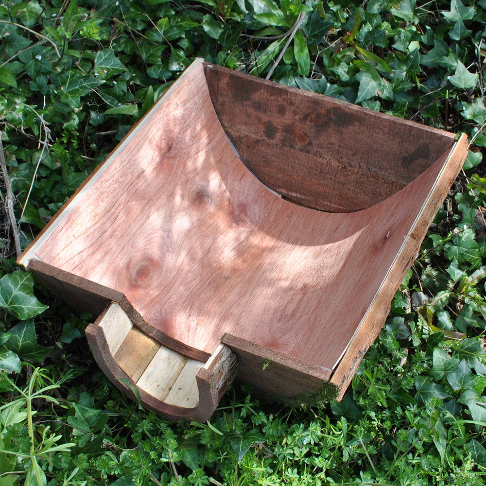 Wooden Barkwood Hogitat Hedgehog House Shelter