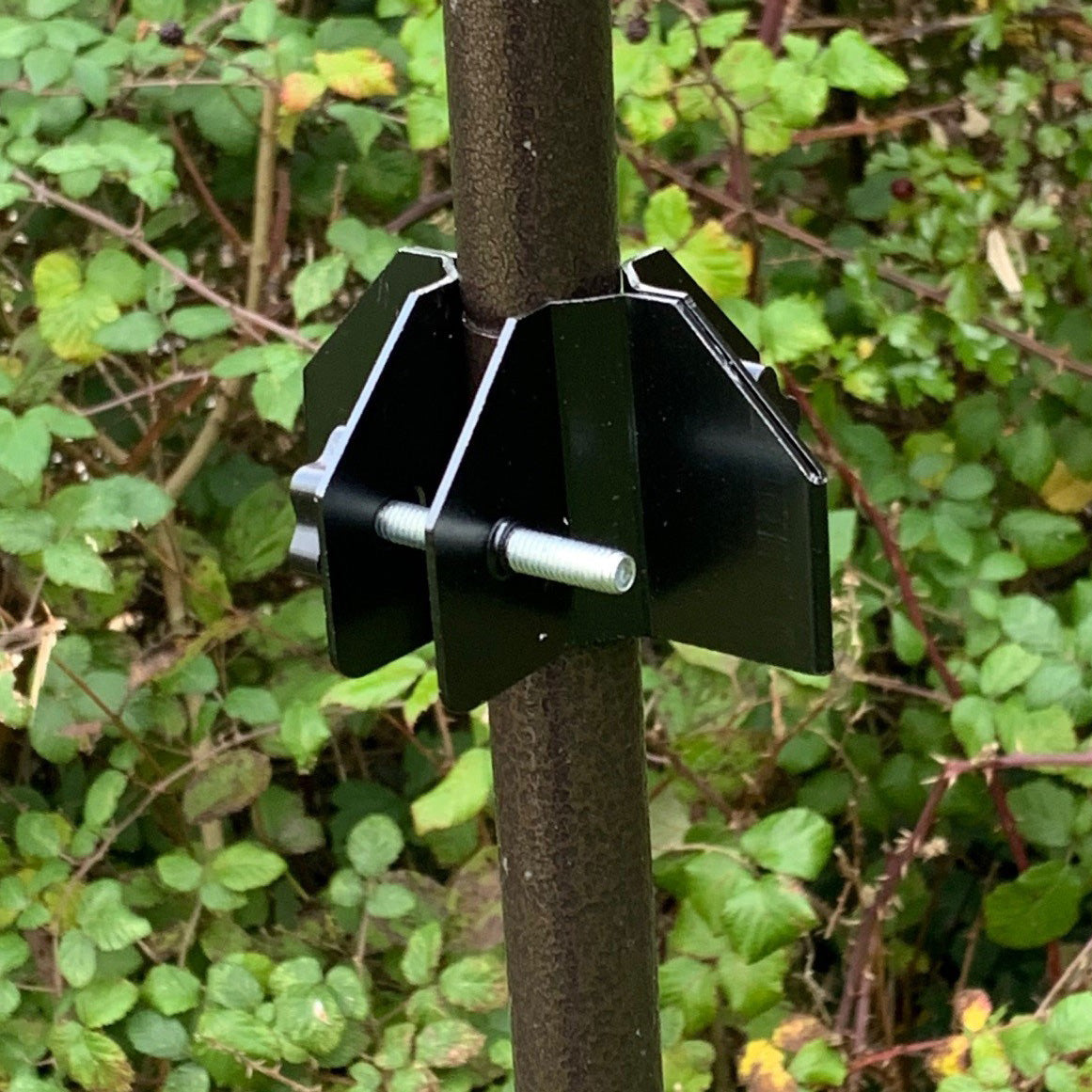 Metal Wrap Around Squirrel Baffle for Bird Feeding Stations (Set of 2)