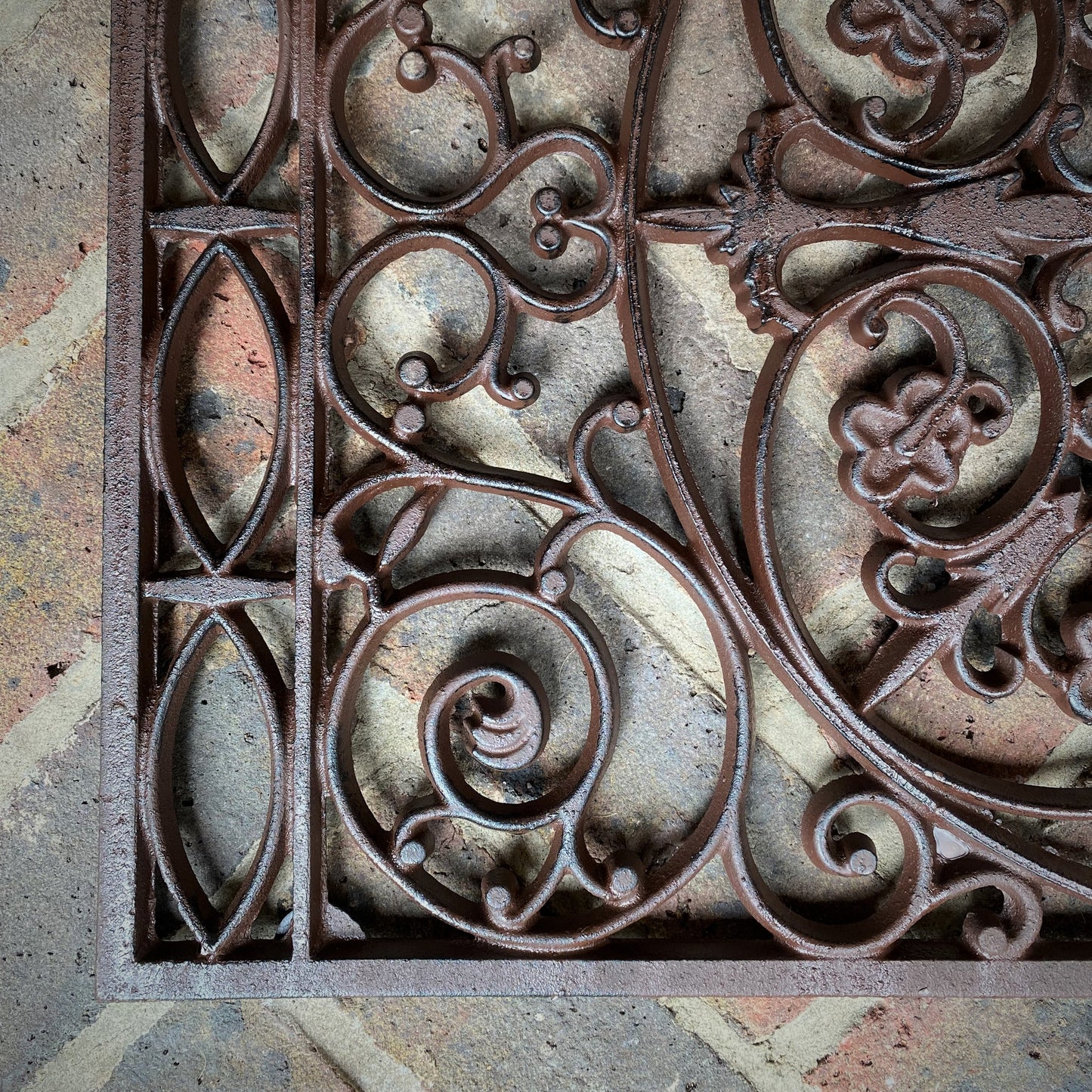Blenheim Ornate Cast Iron Doormat