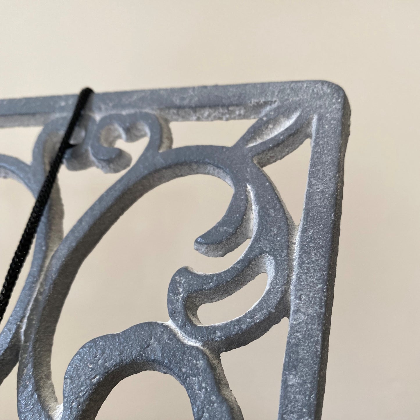 Cast Iron Floral Cookbook Stand in Grey