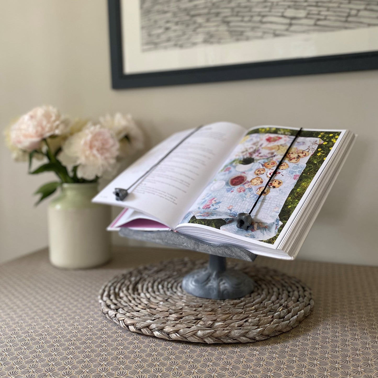 Cast Iron Floral Cookbook Stand in Grey