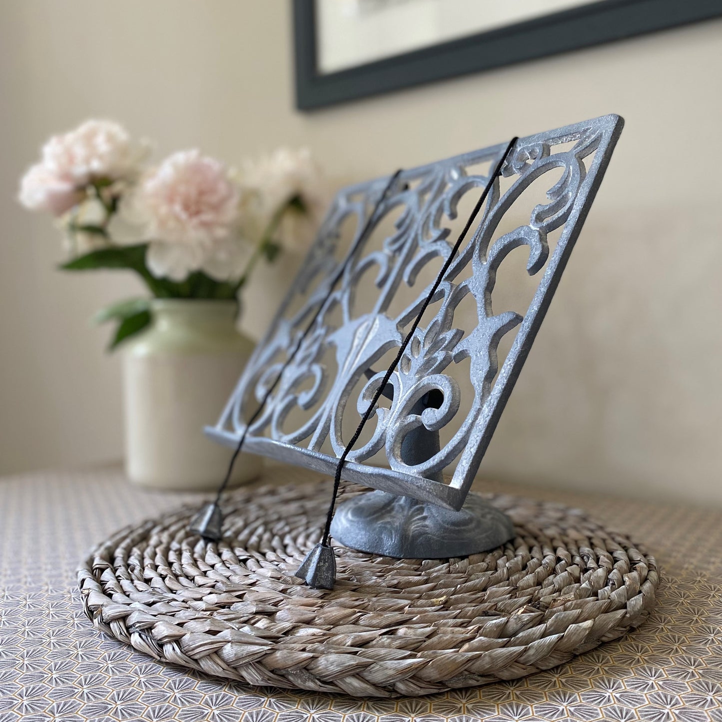 Cast Iron Floral Cookbook Stand in Grey