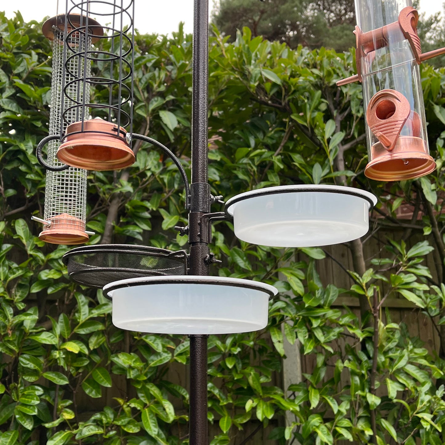 Deluxe Complete Metal Bird Feeding Station with Large Copper Style Feeders