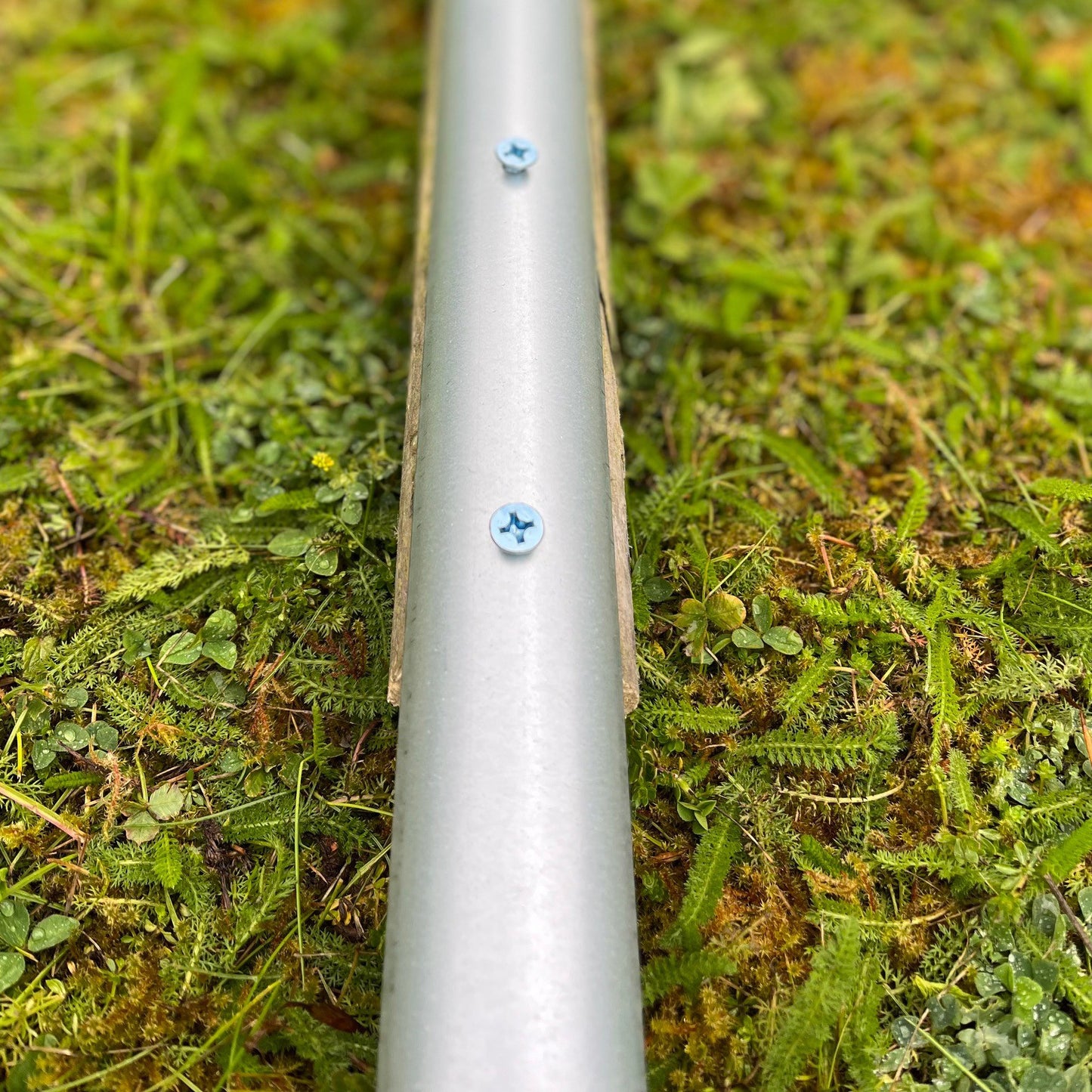 Metal Log Roll Stakes for Lawn Garden Border Edging (Pack of 20)