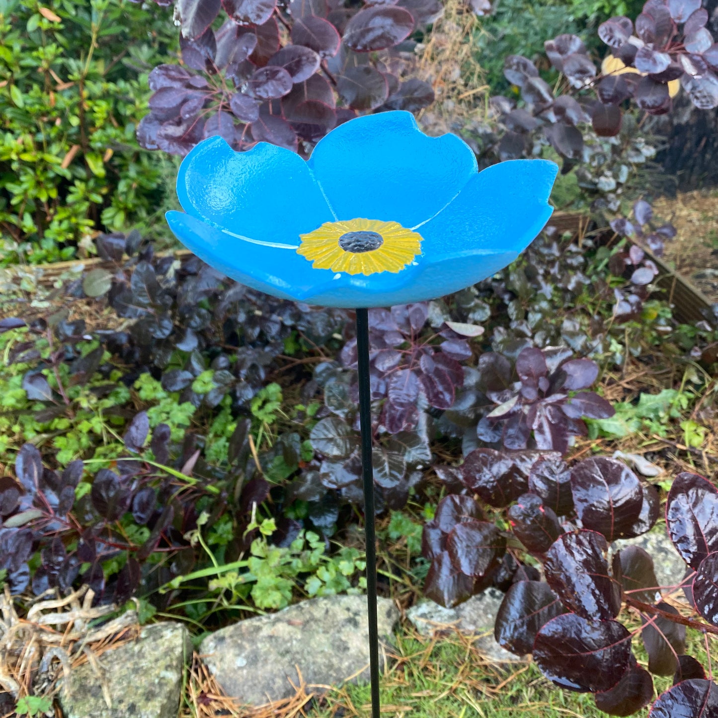 Cast Iron Daffodil & Forget Me Not Bird Feeder Flower Dish Set