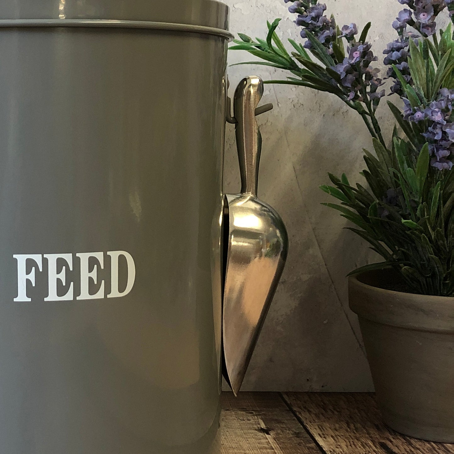 Small Aluminium Potting, Pet Food and Bird Seed Scoop