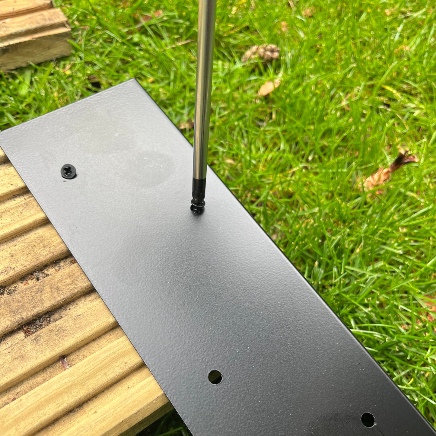 Metal Raised Vegetable Bed Corner Brackets (Pack of 4)