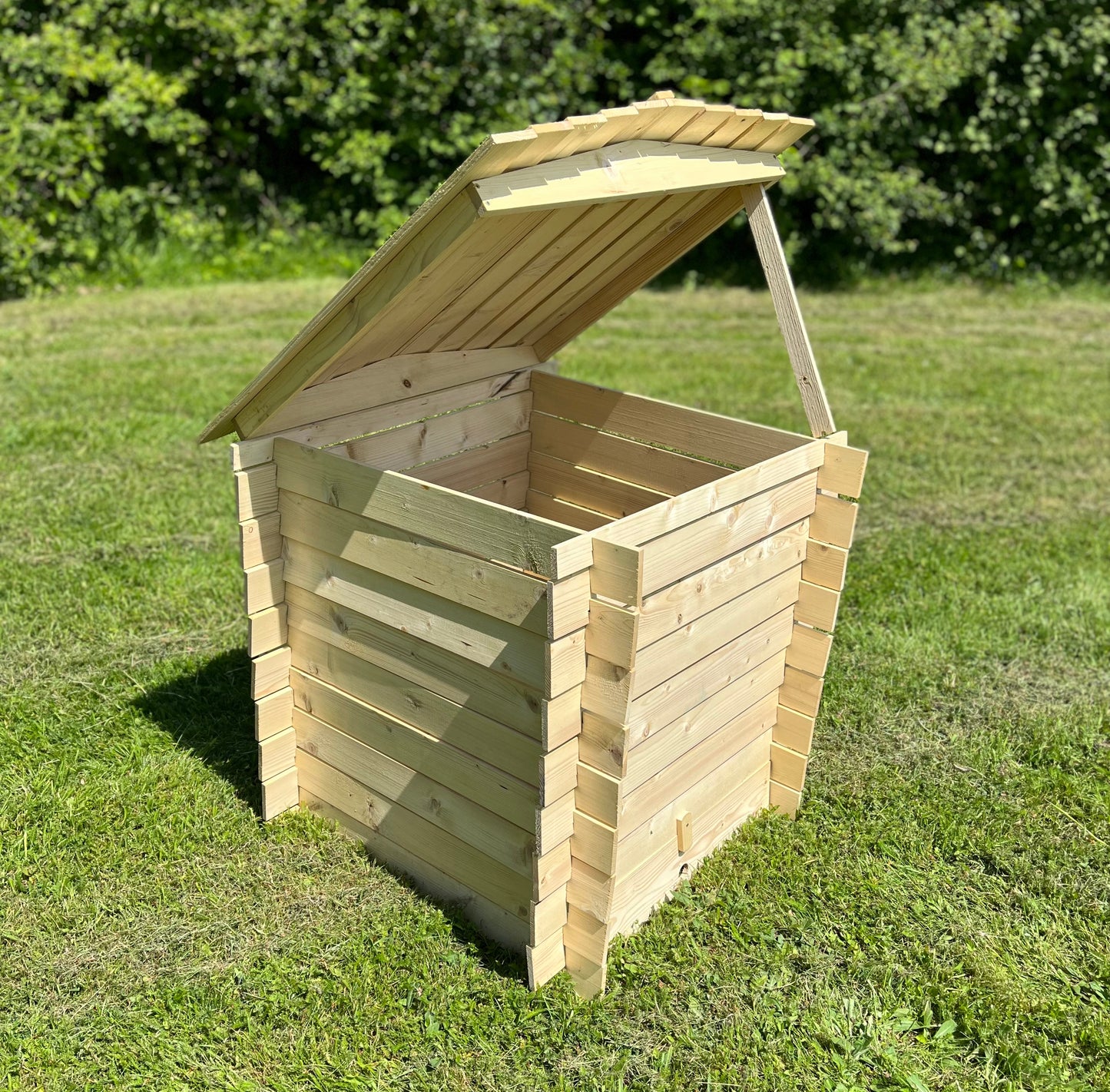 Wooden Beehive Slatted Garden Composter (74cm x 80cm)