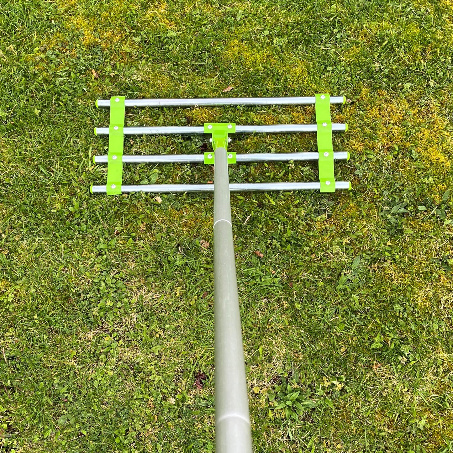 Garden Lawn Levelling Rake Lute with Long Handle
