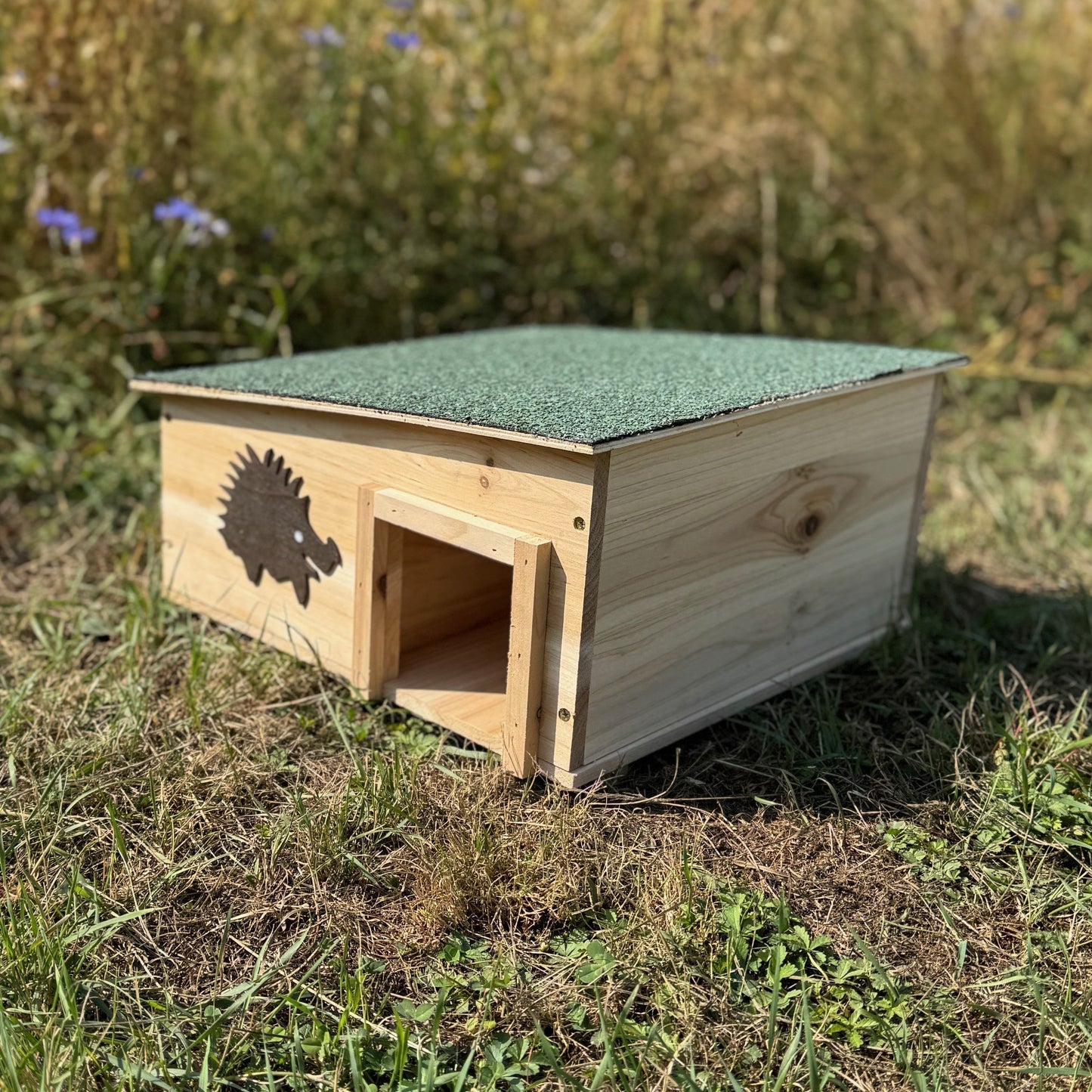 Wooden Hedgehog House & Hibernation Shelter with 2 Chambers
