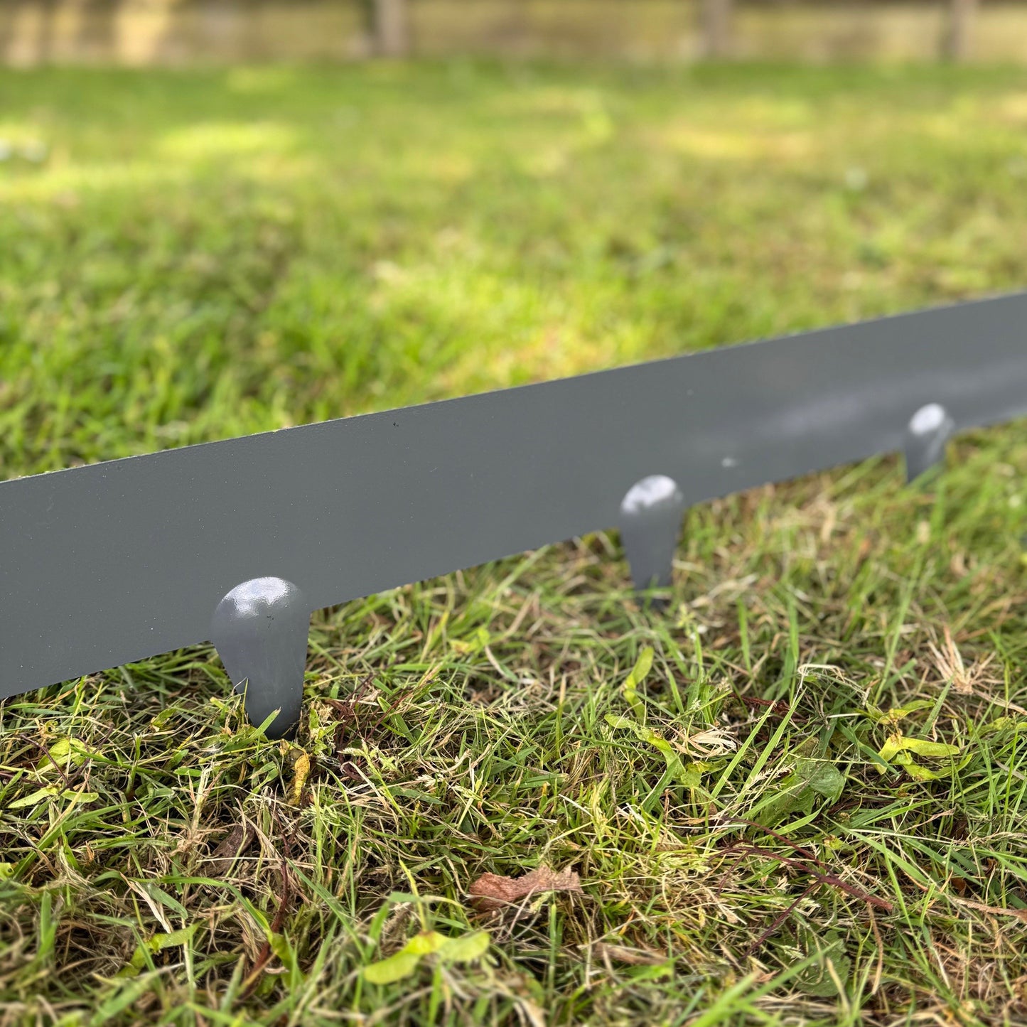 Metal Garden Lawn & Border Edging in Grey (106cm x 8cm) - 20 Panels
