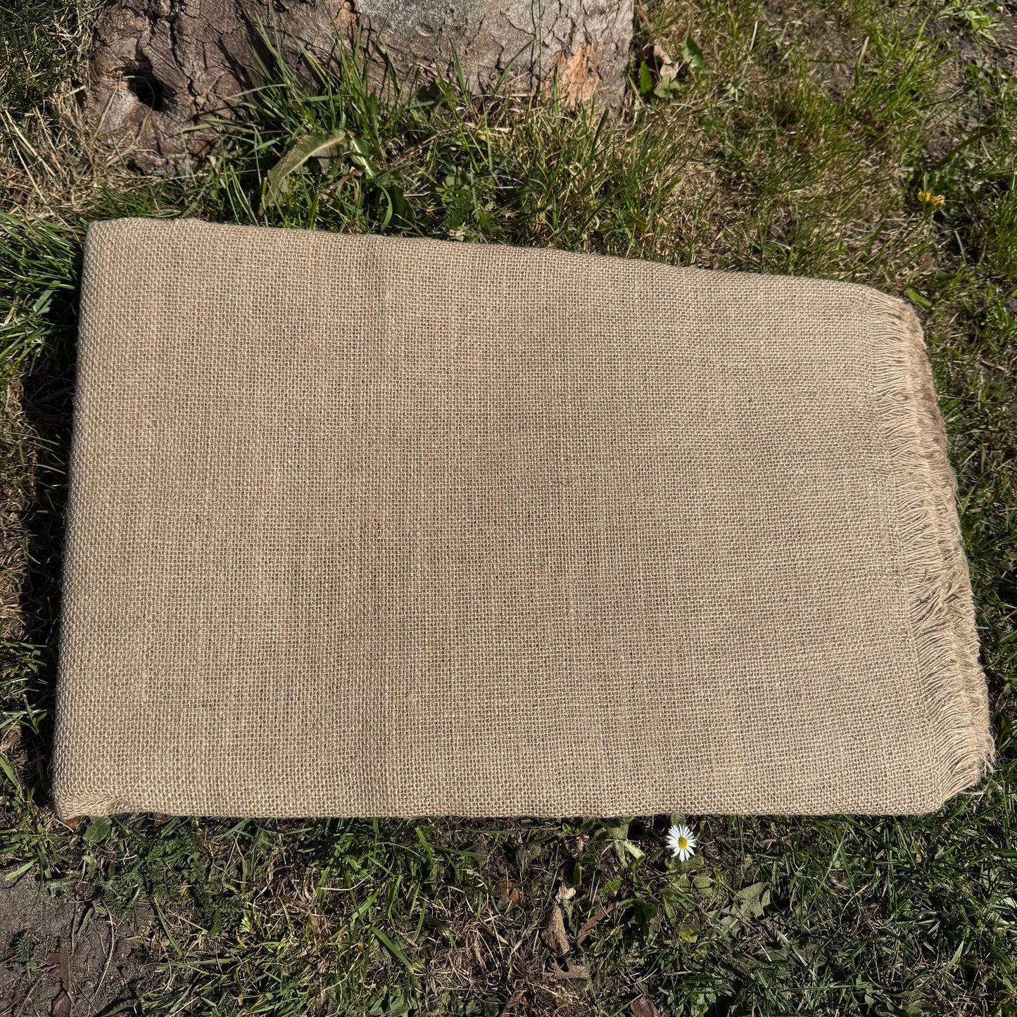 Jute Hessian Burlap Plant Protection Liner & Weed Control Sheet (5m x 1m)