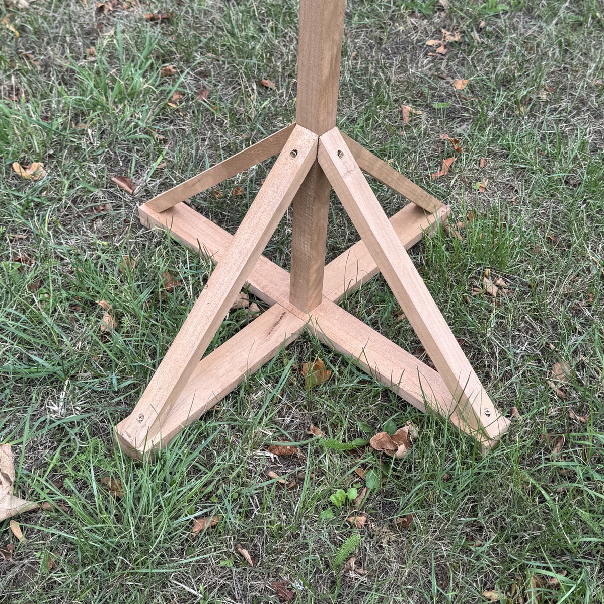 Freestanding Wooden Bird Feeding Table