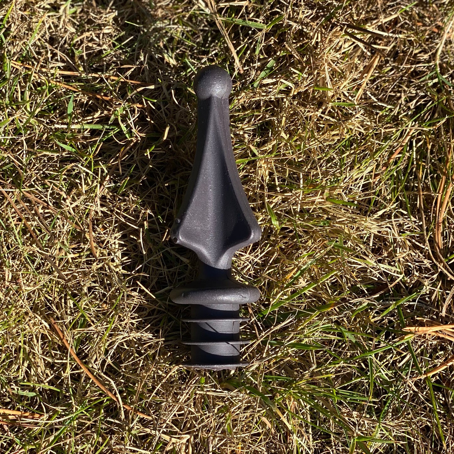 Decorative Finial for Bird Feeding Stations