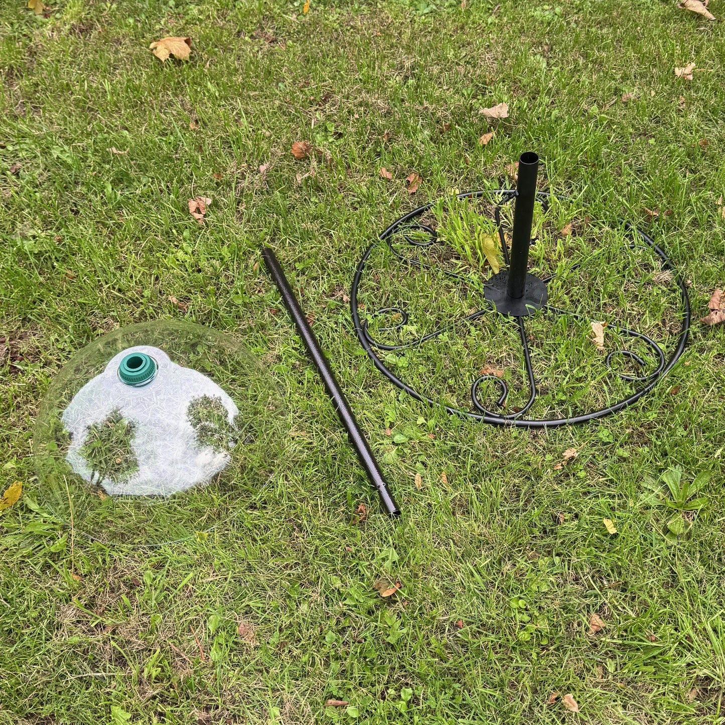 Bird Feeding Station Squirrel Baffle, Extension Pole & Patio Stand Pack