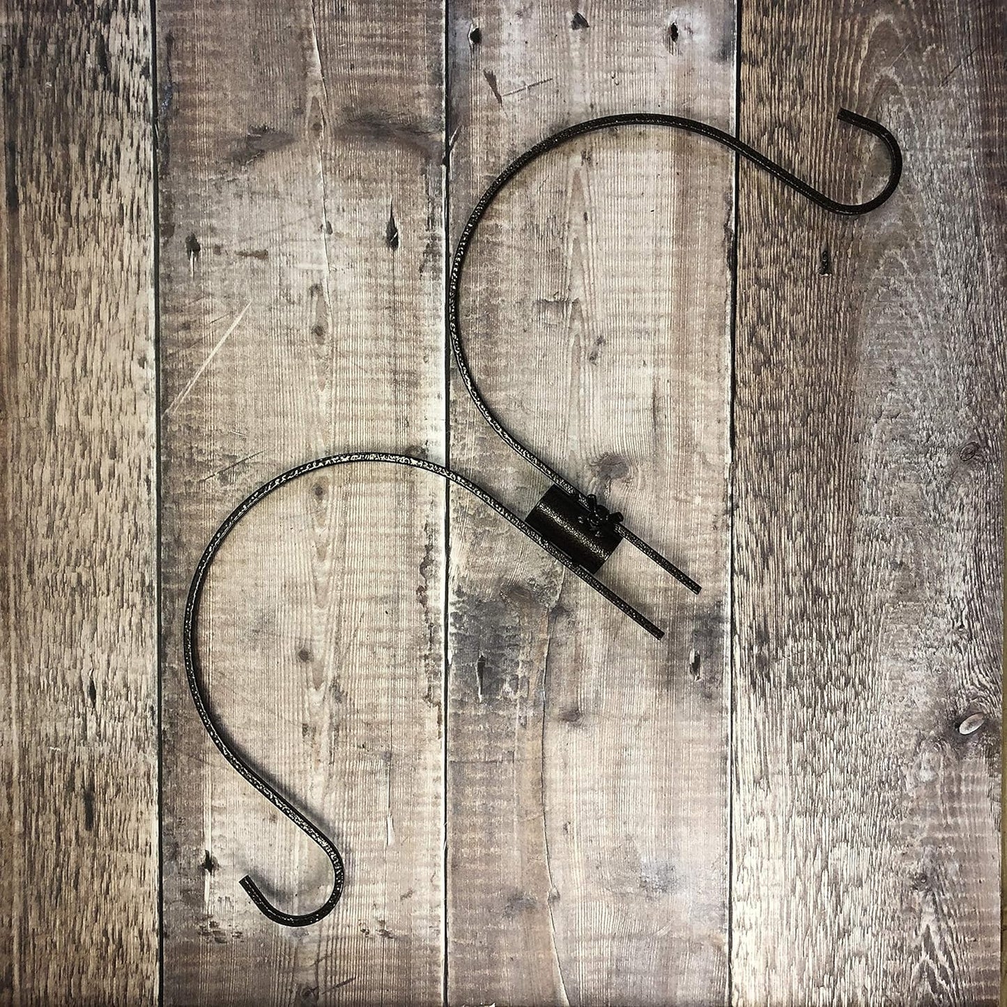Feeding Station Metal Hanging Bracket Hook for 4 Bird Feeders