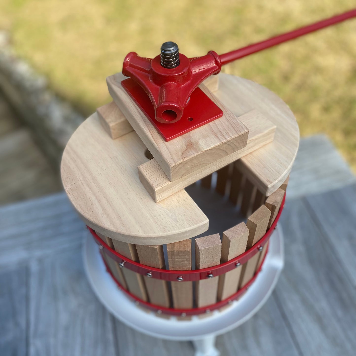 Traditional Fruit and Apple Press (6 Litre) with Straining Bag