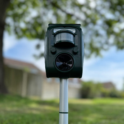 Solar Powered Ultrasonic Cat Repeller (Batteries Included)
