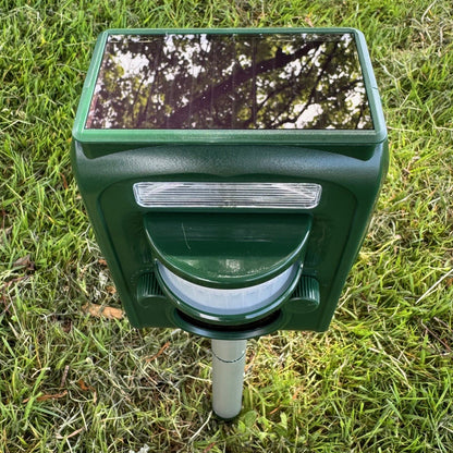 Solar Powered Ultrasonic Cat Repeller (Batteries Included)