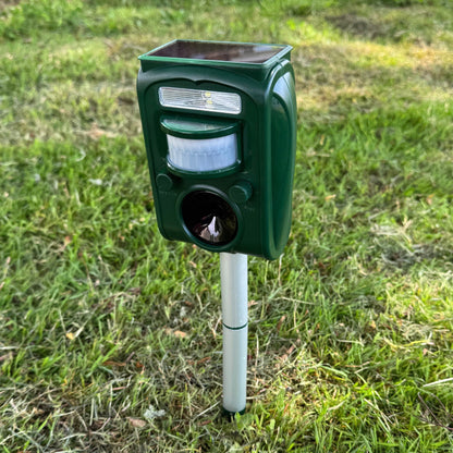 Solar Powered Ultrasonic Cat Repeller (Batteries Included)