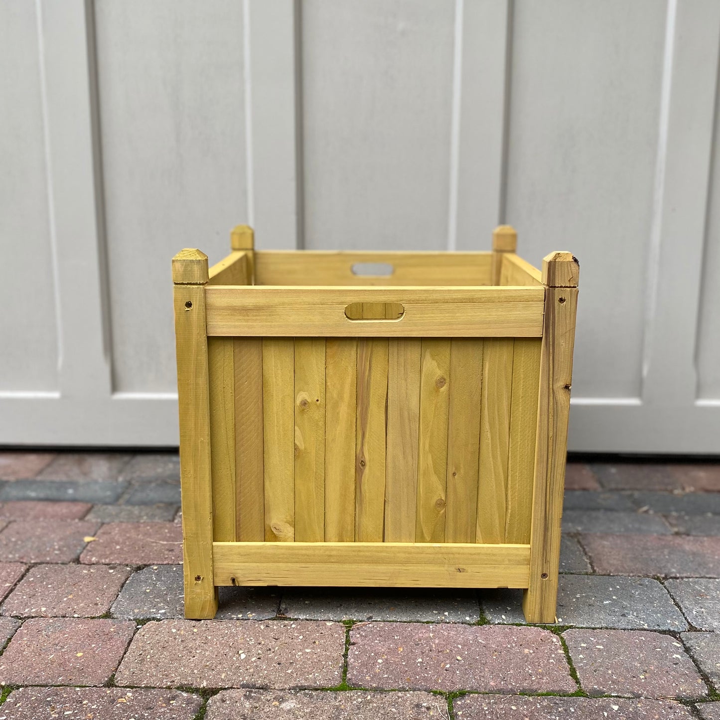 Fixings Pack for Pair of Wooden Planters GFC211