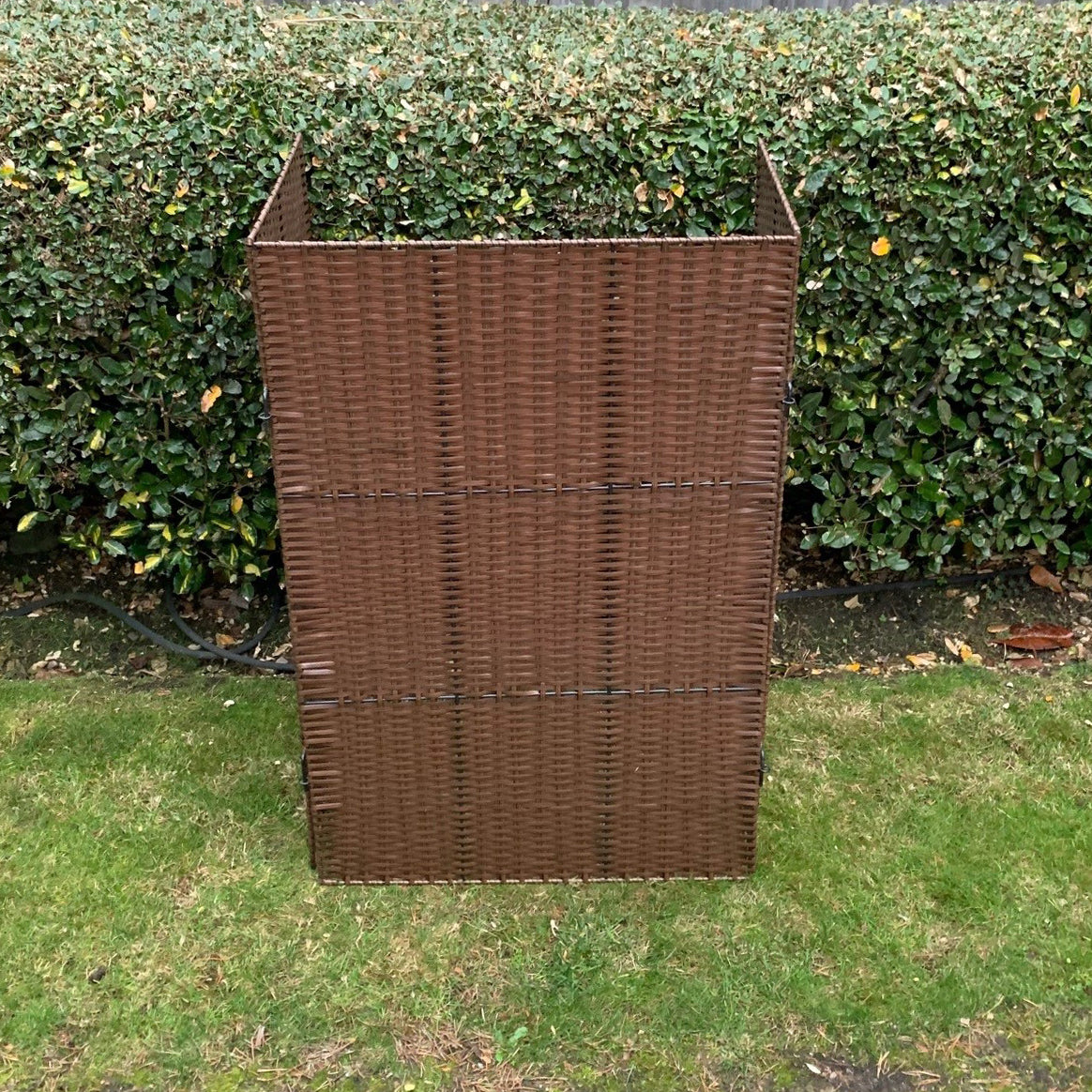 Rattan Effect Wheelie Bin Screen (Single)