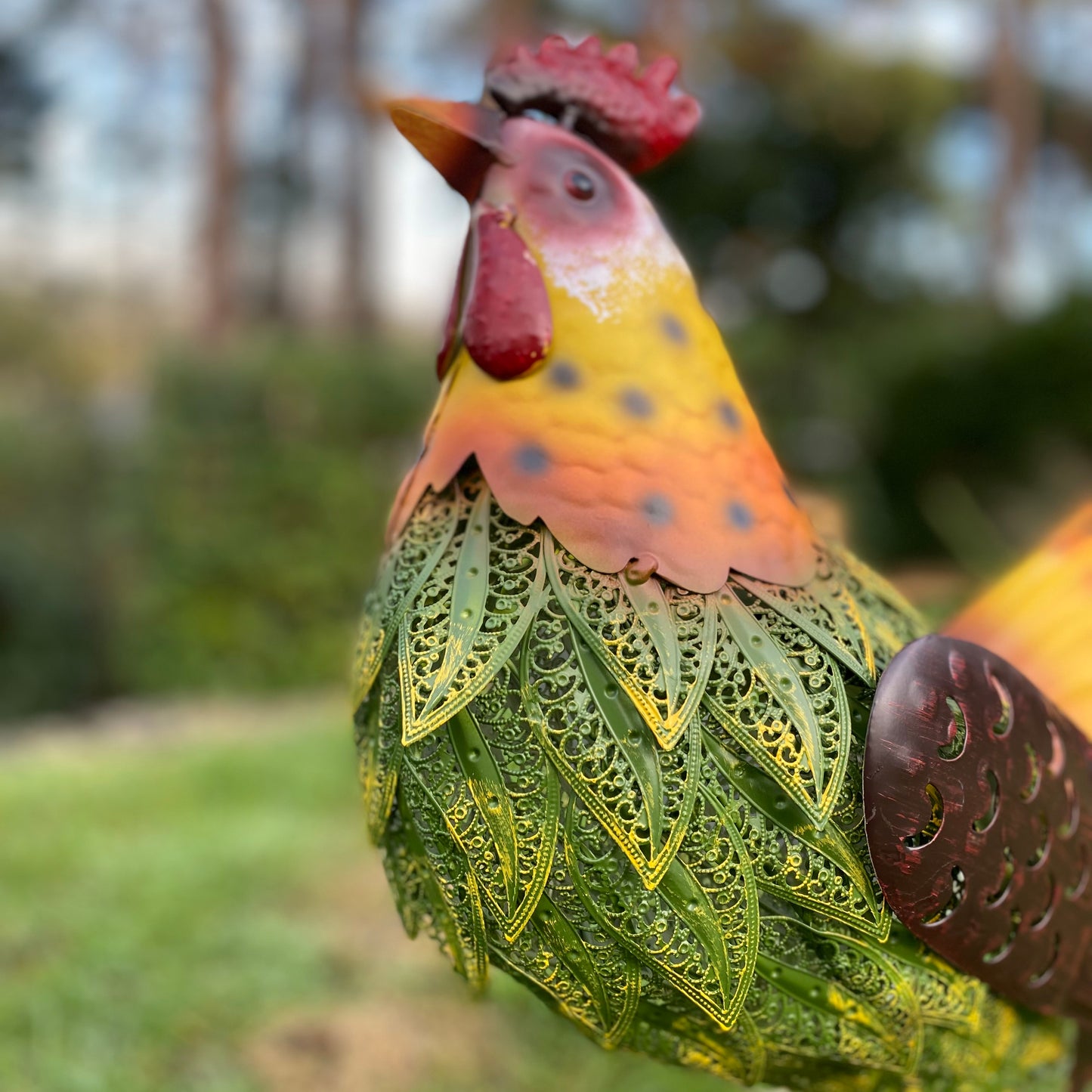 Metal Silhouette Hen Ornamental Garden Light (Solar)