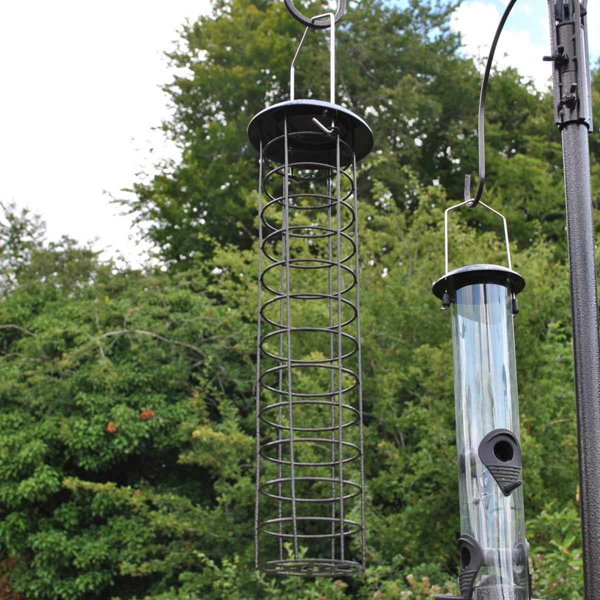 Metal Complete Bird Feeding Station with 4 Large Feeders & Patio Stand