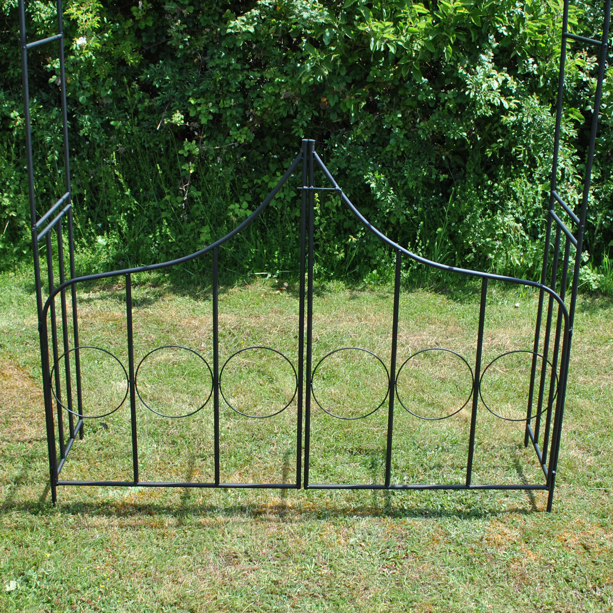 Metal Kingsbere Garden Arch with Gate