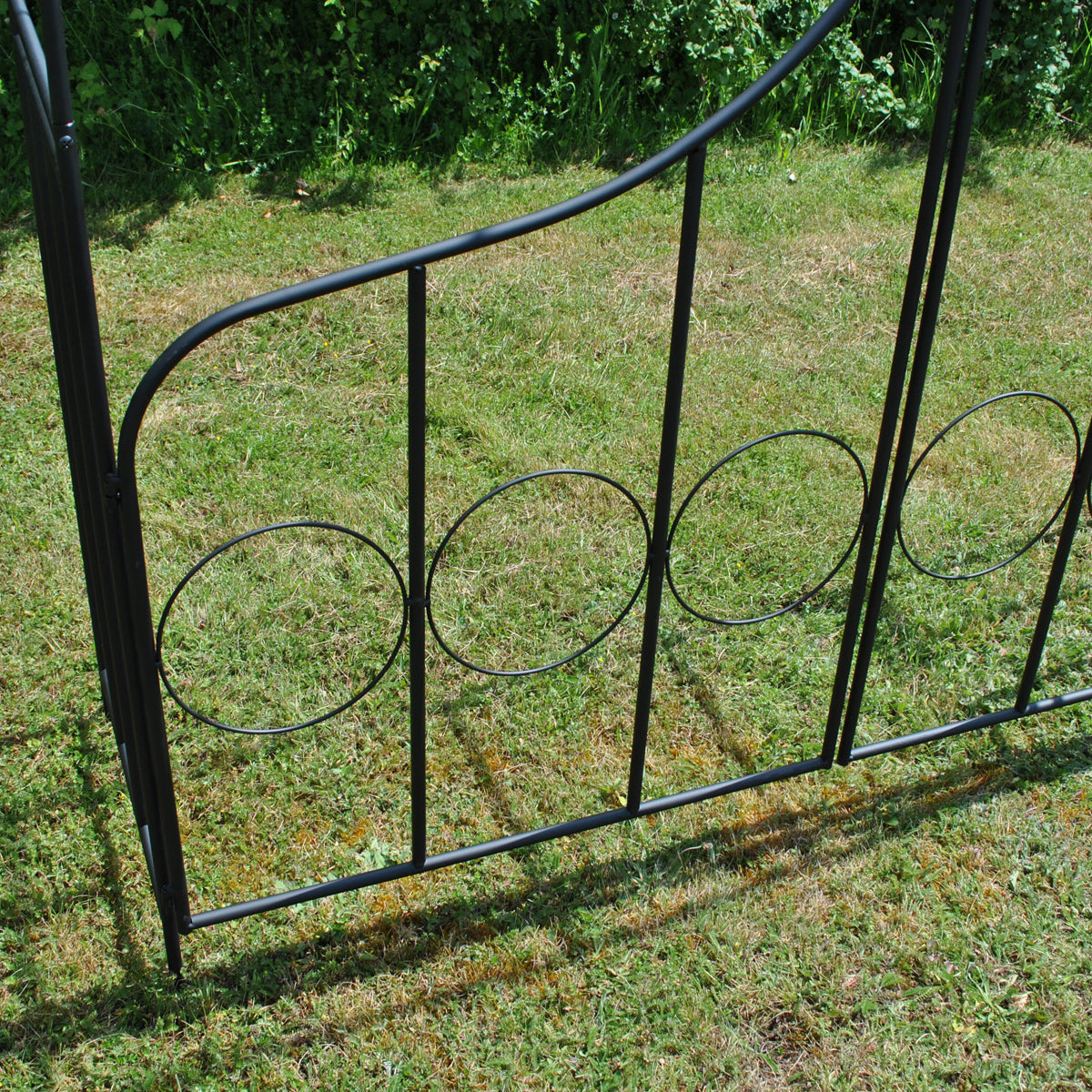 Metal Kingsbere Garden Arch with Gate