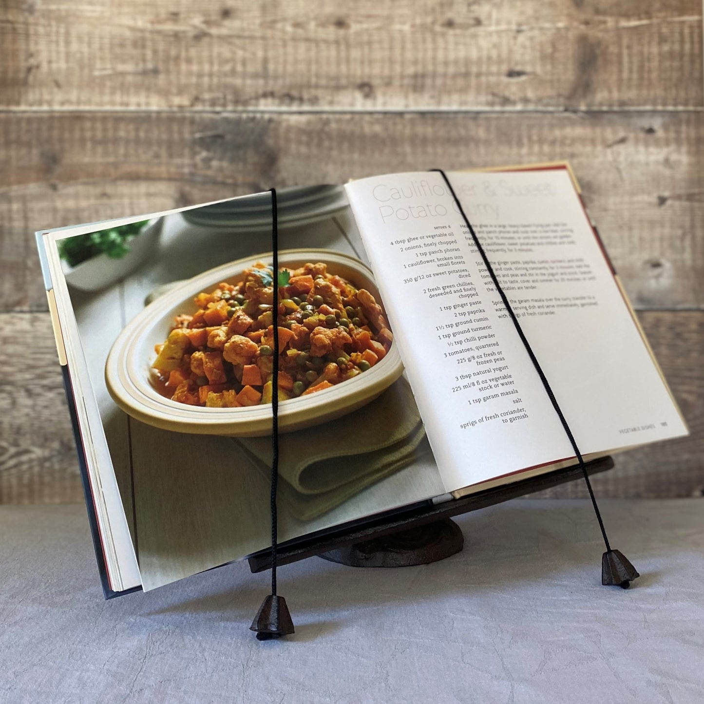 Traditional Cast Iron Ornate Cookbook Stand