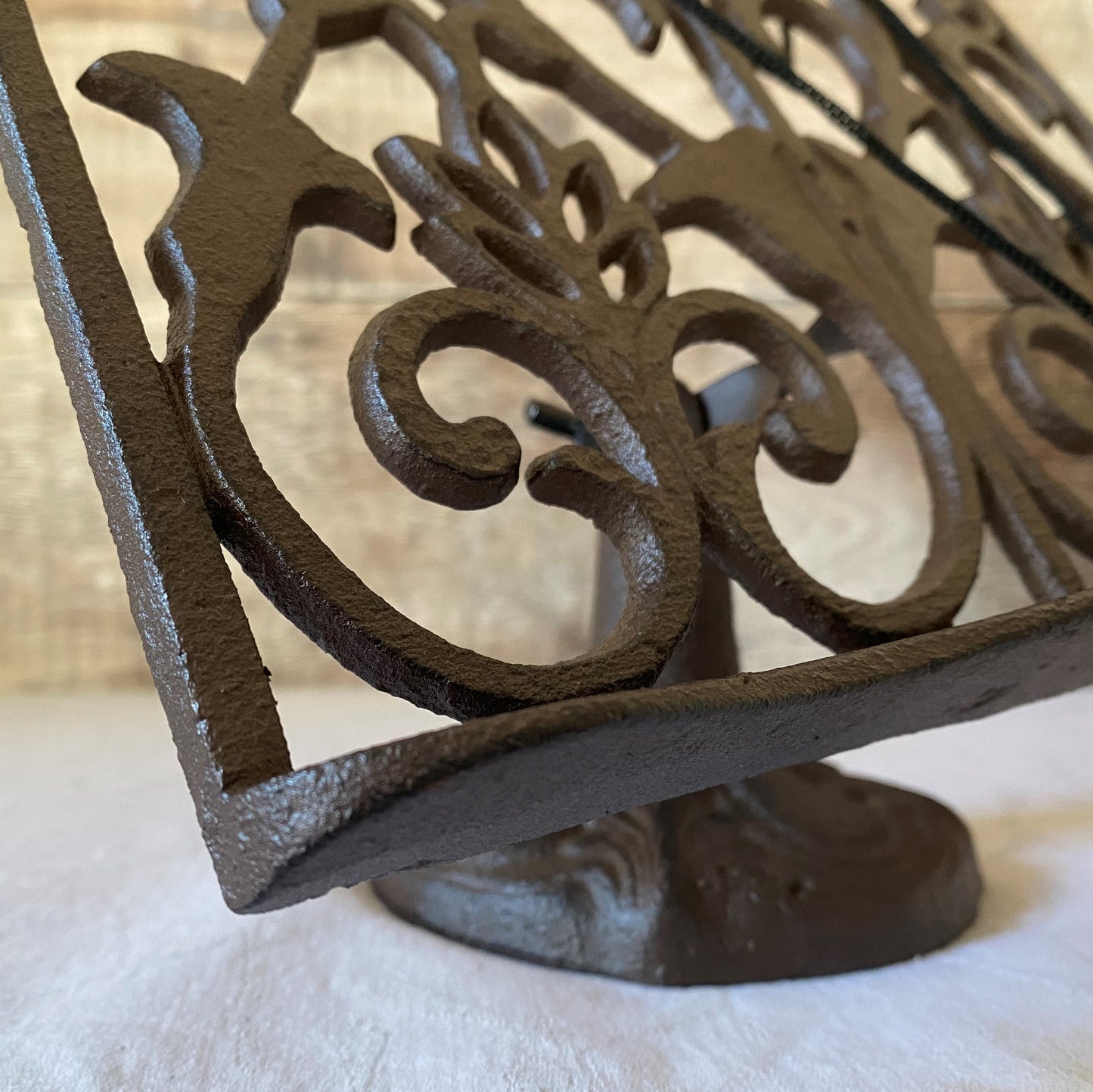 Traditional Cast Iron Ornate Cookbook Stand