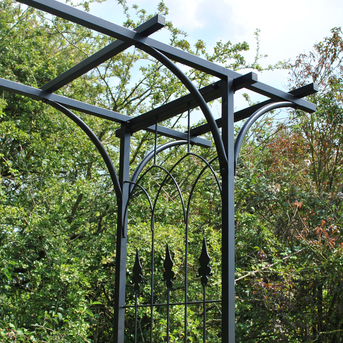 Metal Fleur de Lys Garden Arbour Style Arch with Ground Spikes