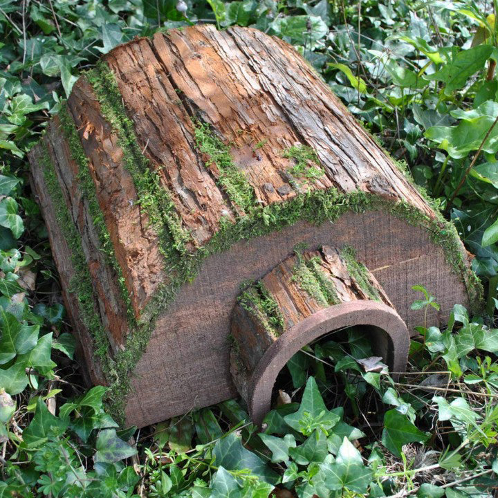 Wooden Barkwood Hogitat Hedgehog House Shelter