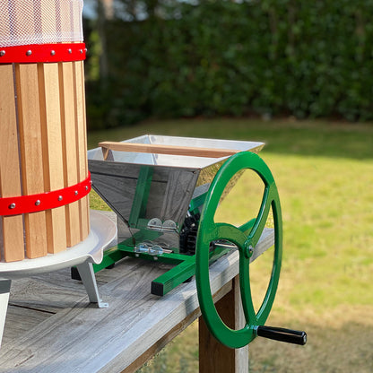 Manual Apple Scratter Pulper Pomace and Traditional Fruit and Apple Press (18 Litre) with Straining Bag