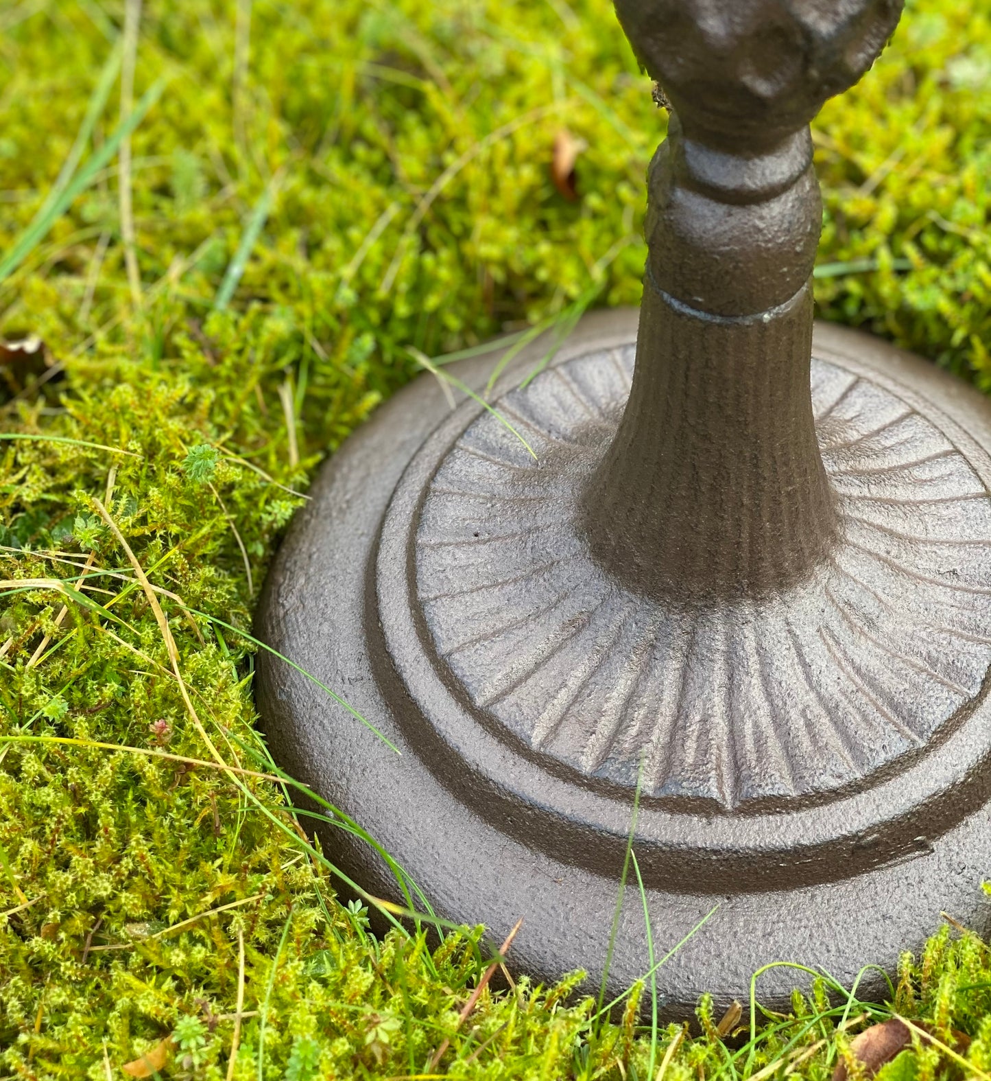 Windsor Cast Iron Bird Bath