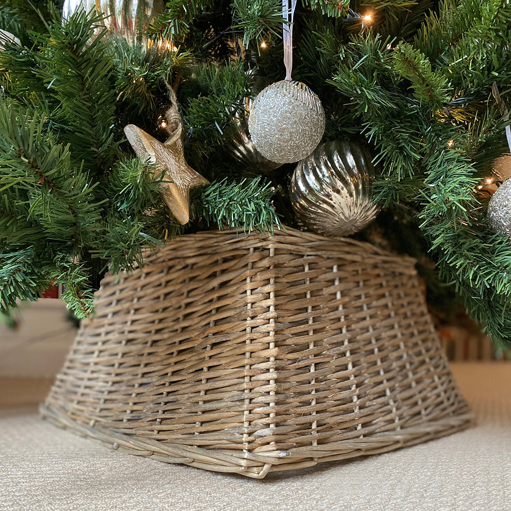 Grey Wicker Christmas Tree Skirt (Square)