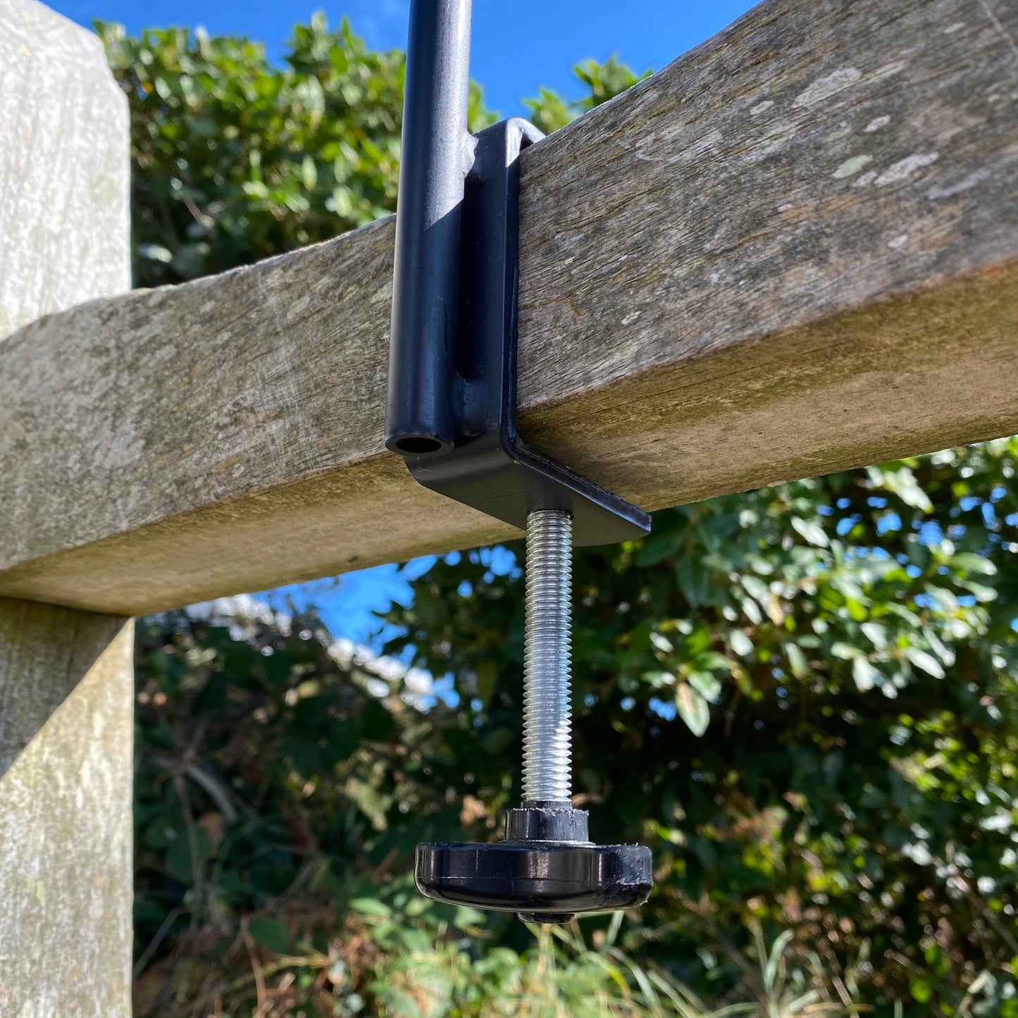 Brownsea Balcony Bird Feeding Station with Two Copper Feeders