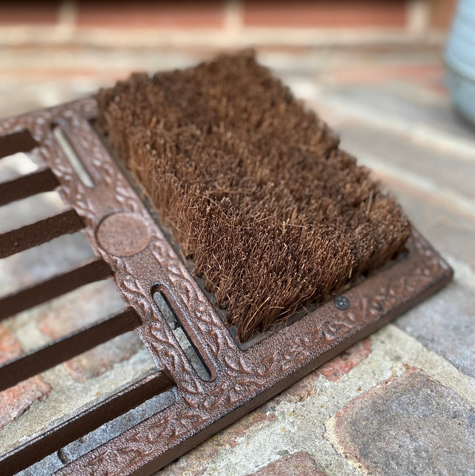 Urban Vintage Style Cast Iron Boot Brush Shoe Scraper – Selections