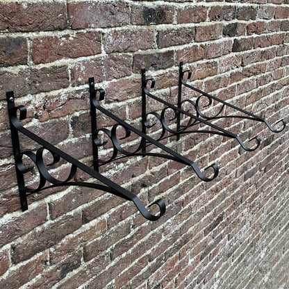 Metal Casterbridge Hanging Basket Brackets (Set of 4)