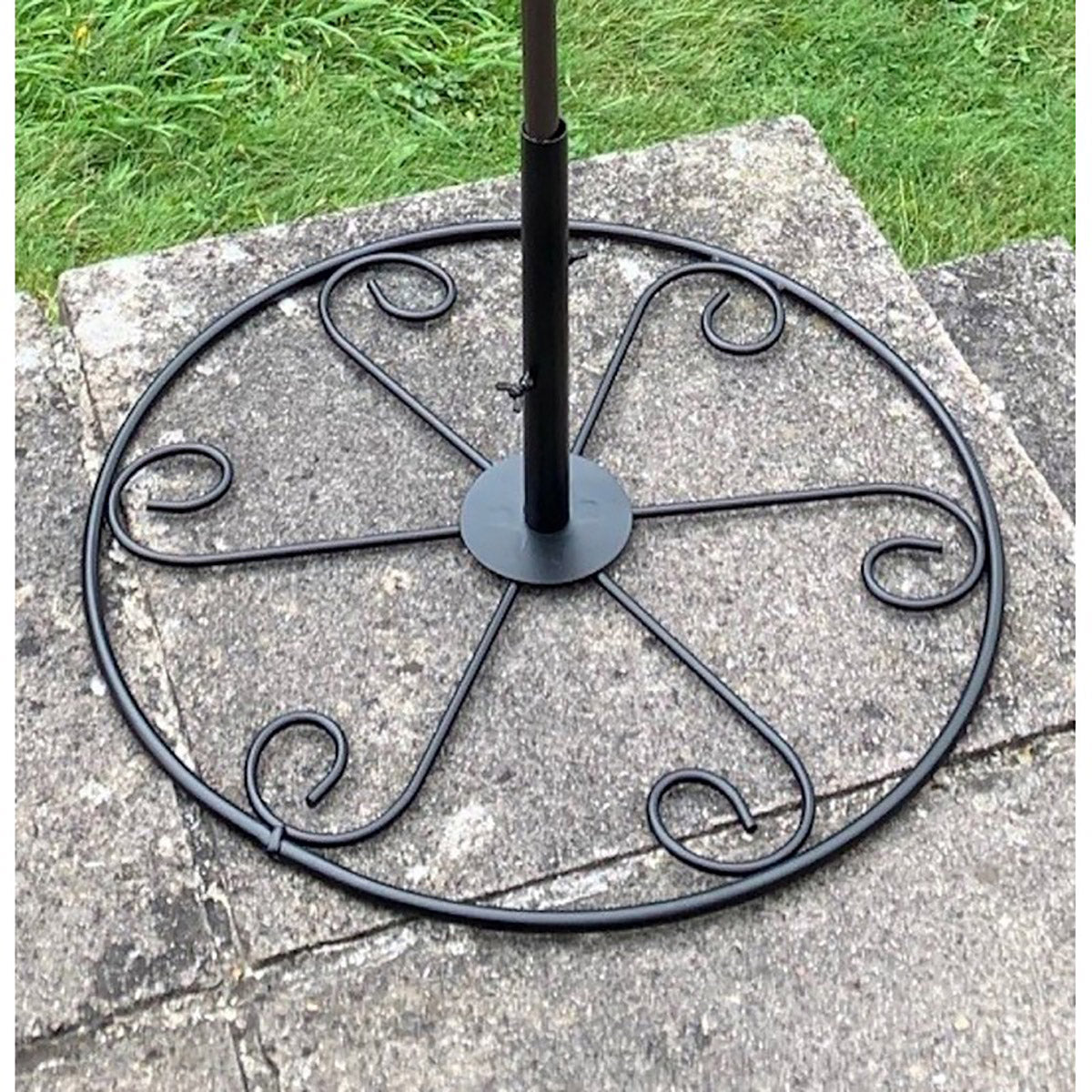 Bird Feeding Station Metal Patio Stand Weighs 3.5kg